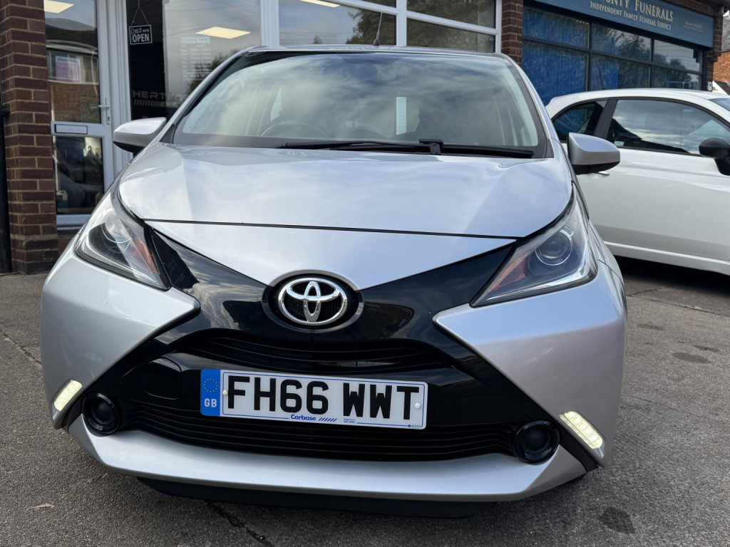 TOYOTA AYGO