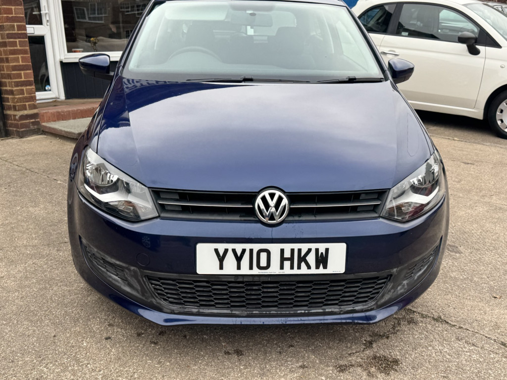 VOLKSWAGEN POLO