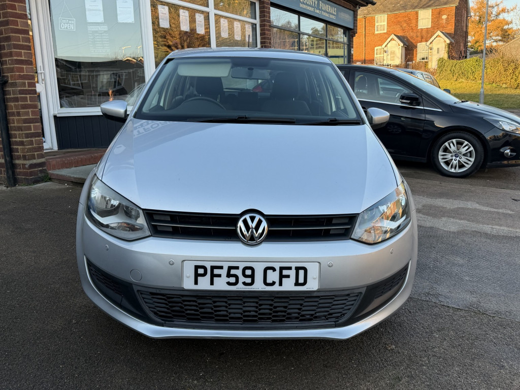 VOLKSWAGEN POLO