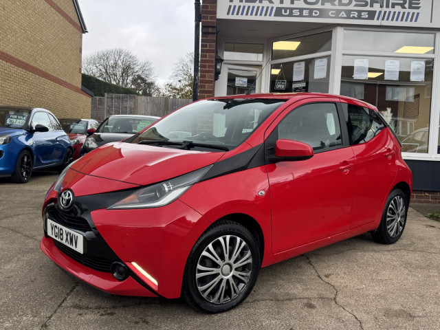 TOYOTA AYGO 1.0 VVT-i x-play