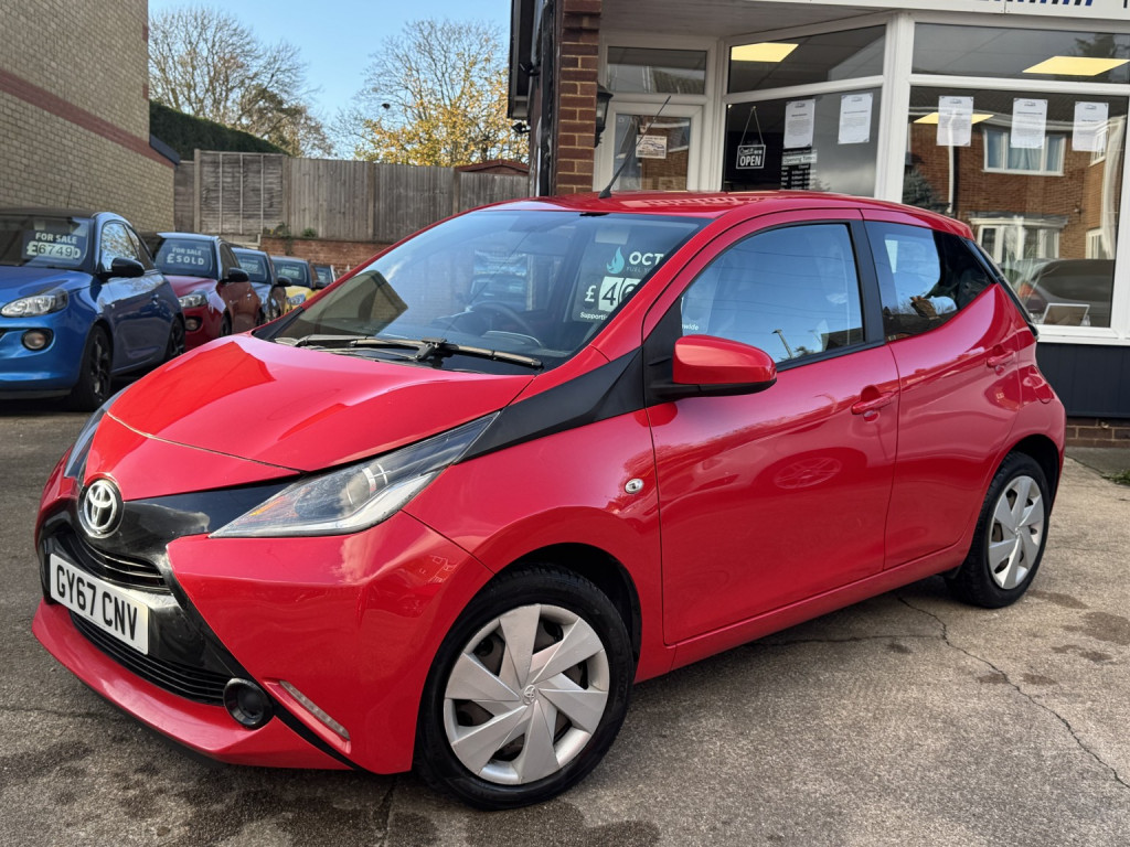 View TOYOTA AYGO 1.0 VVT-i x-play