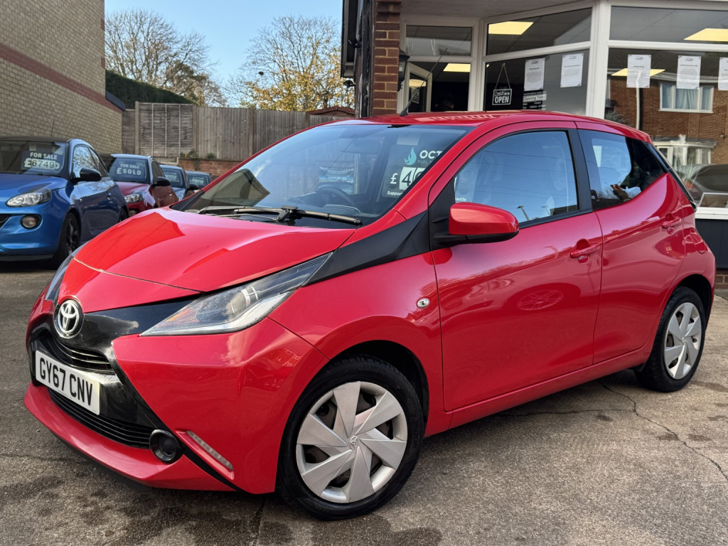 View TOYOTA AYGO 1.0 VVT-i x-play