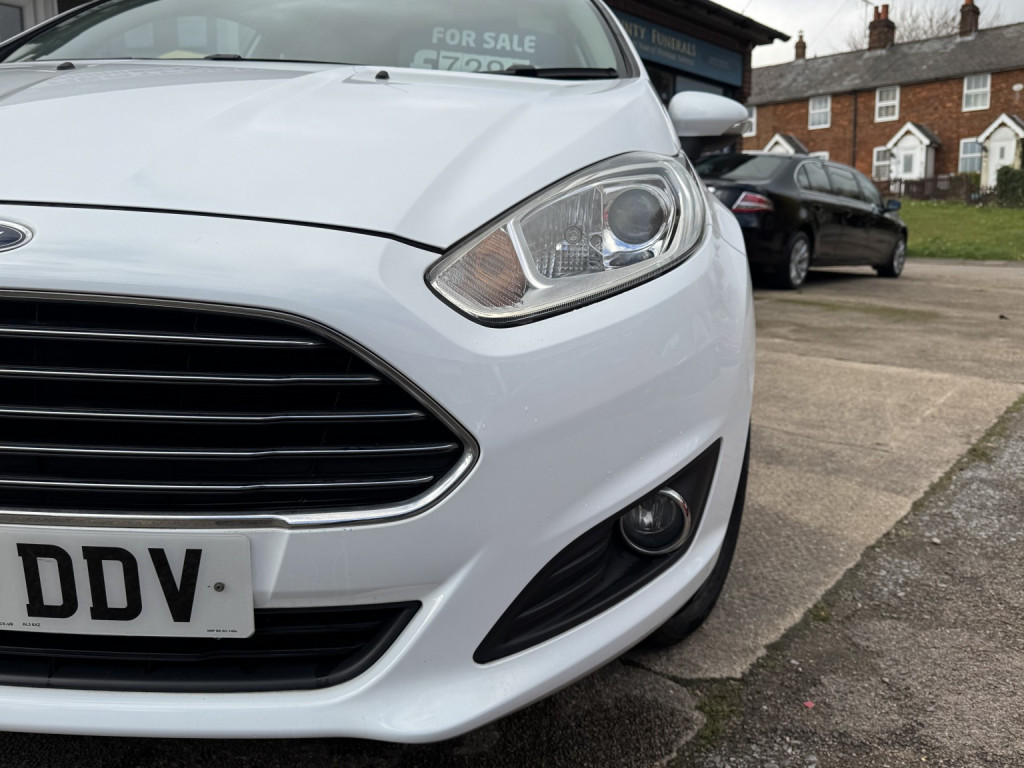 View FORD FIESTA 1.0 T EcoBoost Zetec