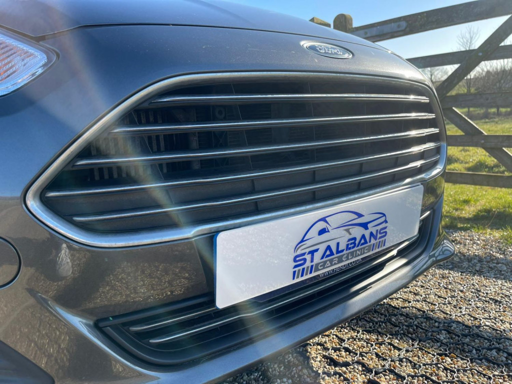 View FORD FIESTA ZETEC