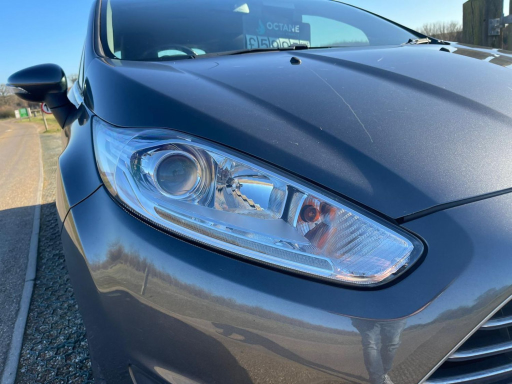 View FORD FIESTA ZETEC