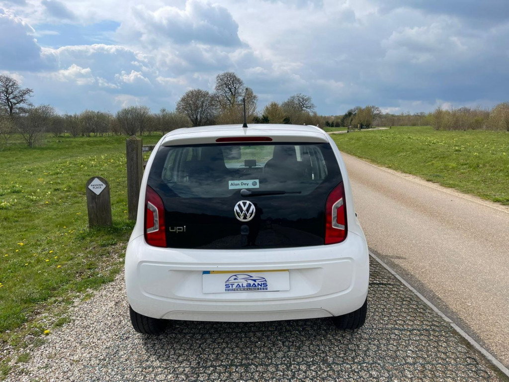 VOLKSWAGEN UP