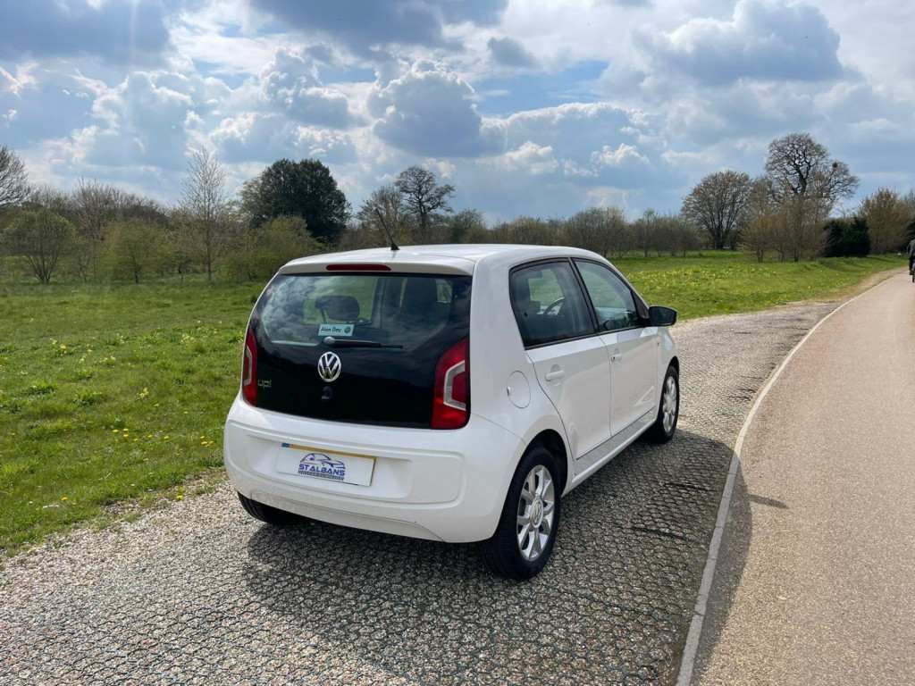 VOLKSWAGEN UP