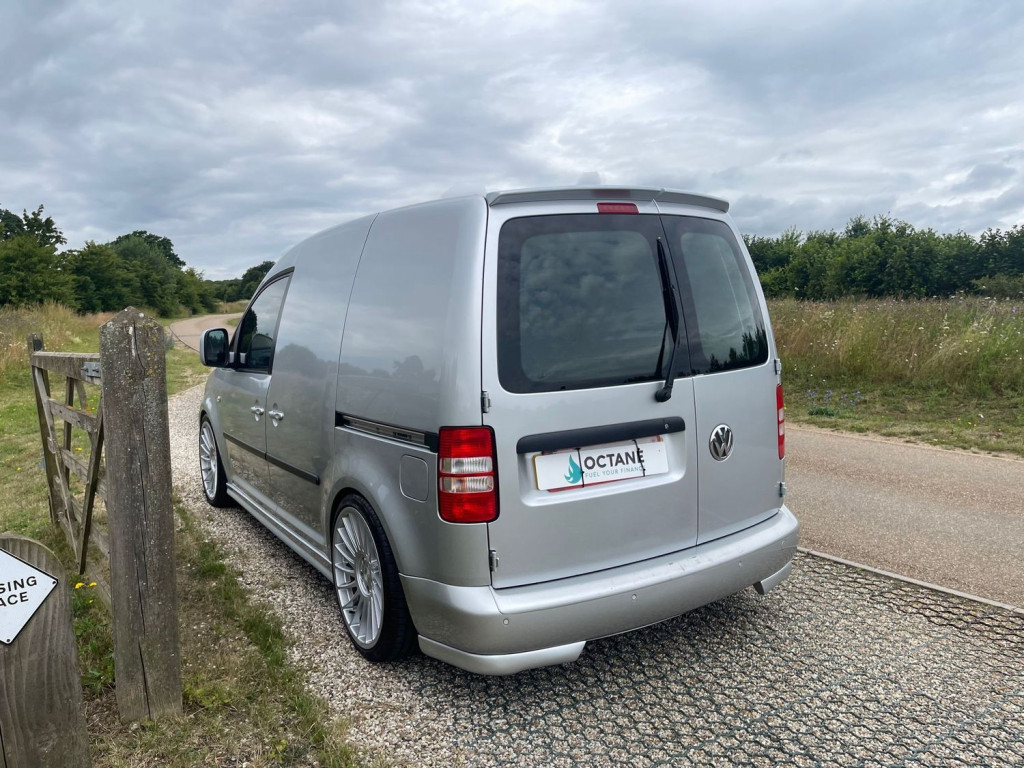 VOLKSWAGEN CADDY