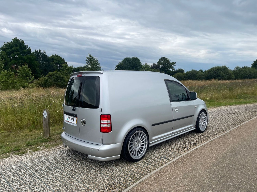 VOLKSWAGEN CADDY