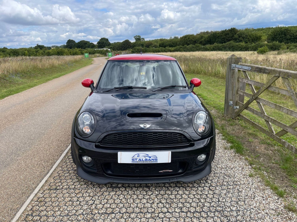 View MINI MINI JOHN COOPER WORKS