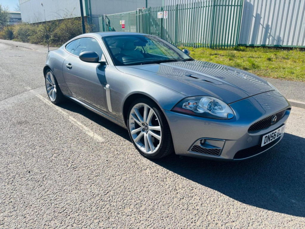 JAGUAR XKR