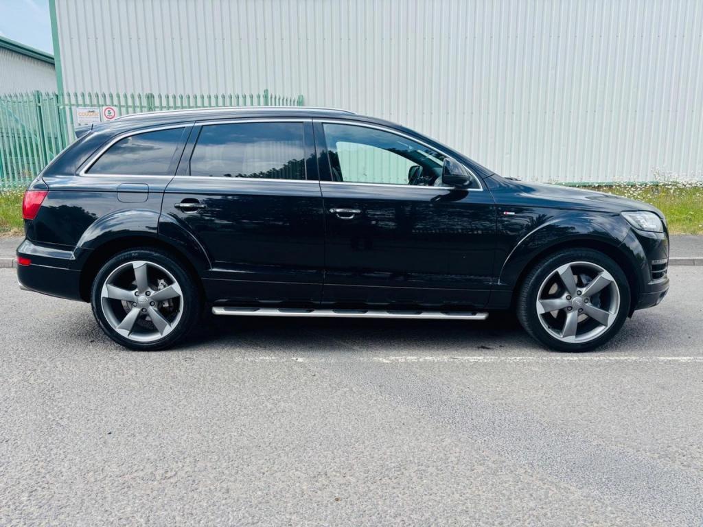 AUDI Q7