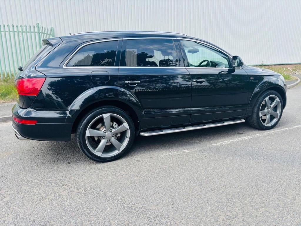AUDI Q7