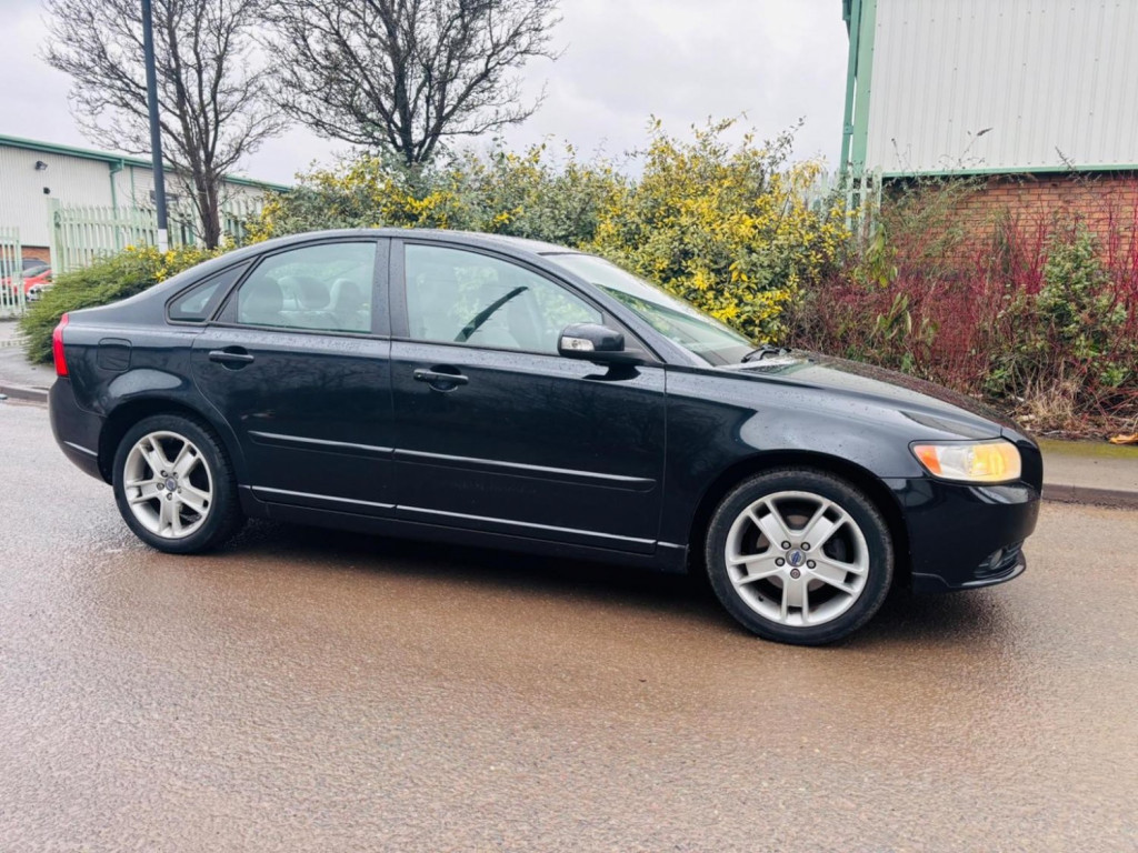 VOLVO S40