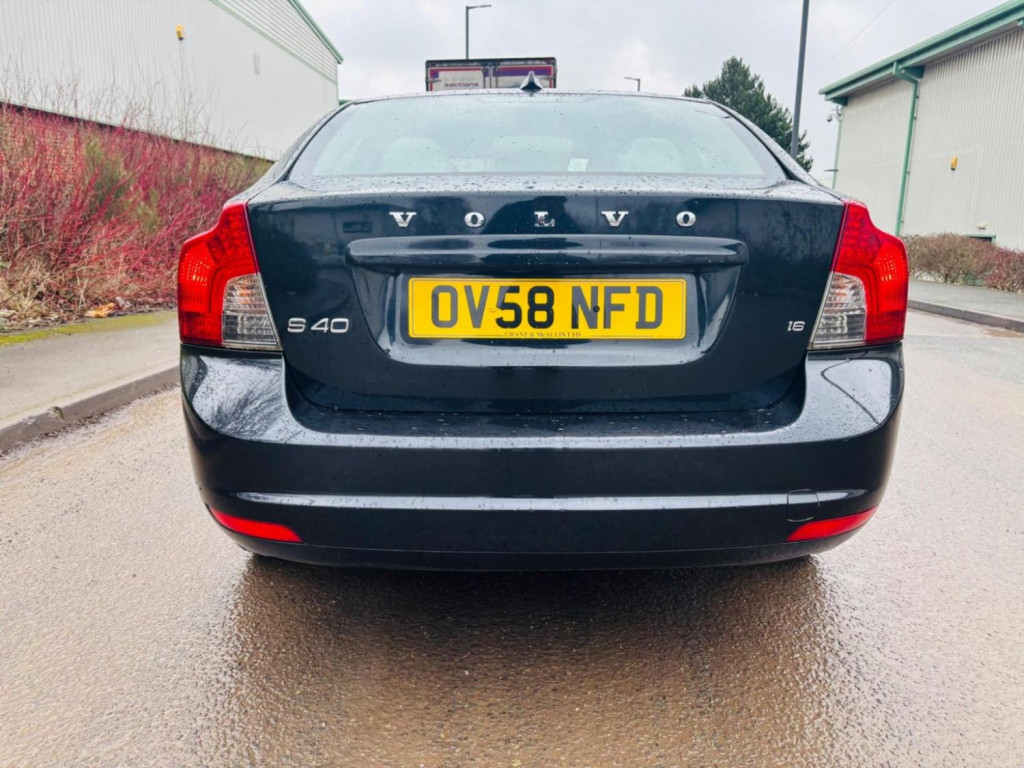 VOLVO S40