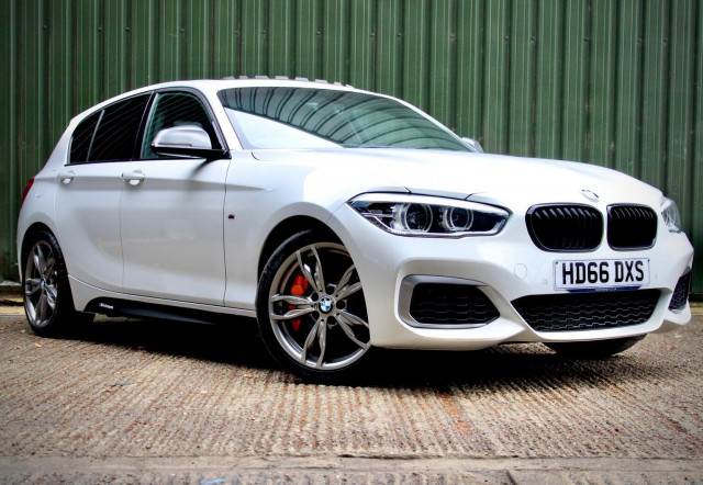 BMW 1 SERIES