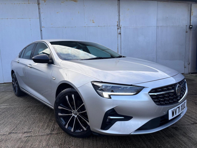VAUXHALL INSIGNIA