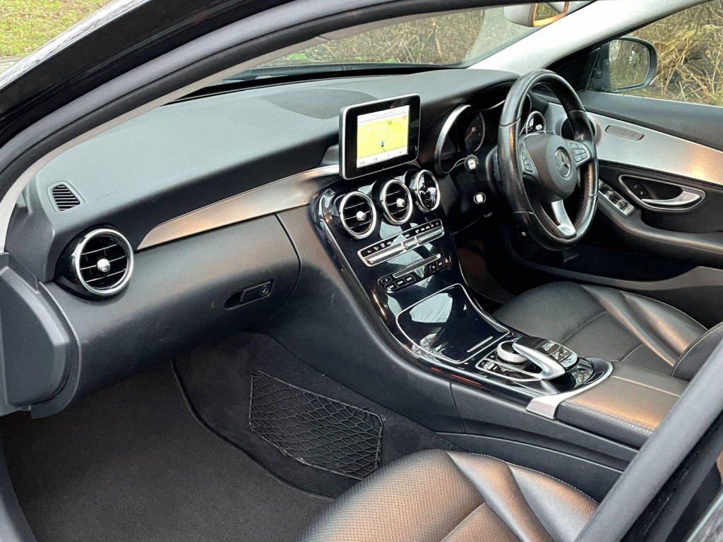 MERCEDES-BENZ C CLASS