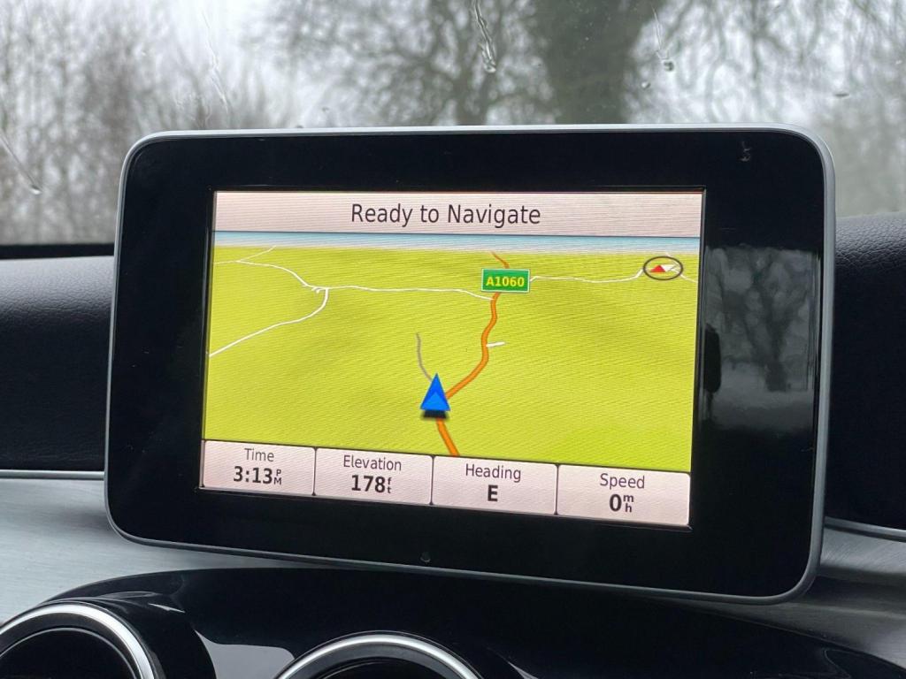 MERCEDES-BENZ C CLASS