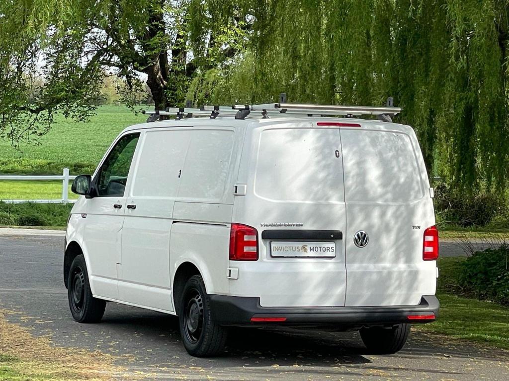 VOLKSWAGEN TRANSPORTER