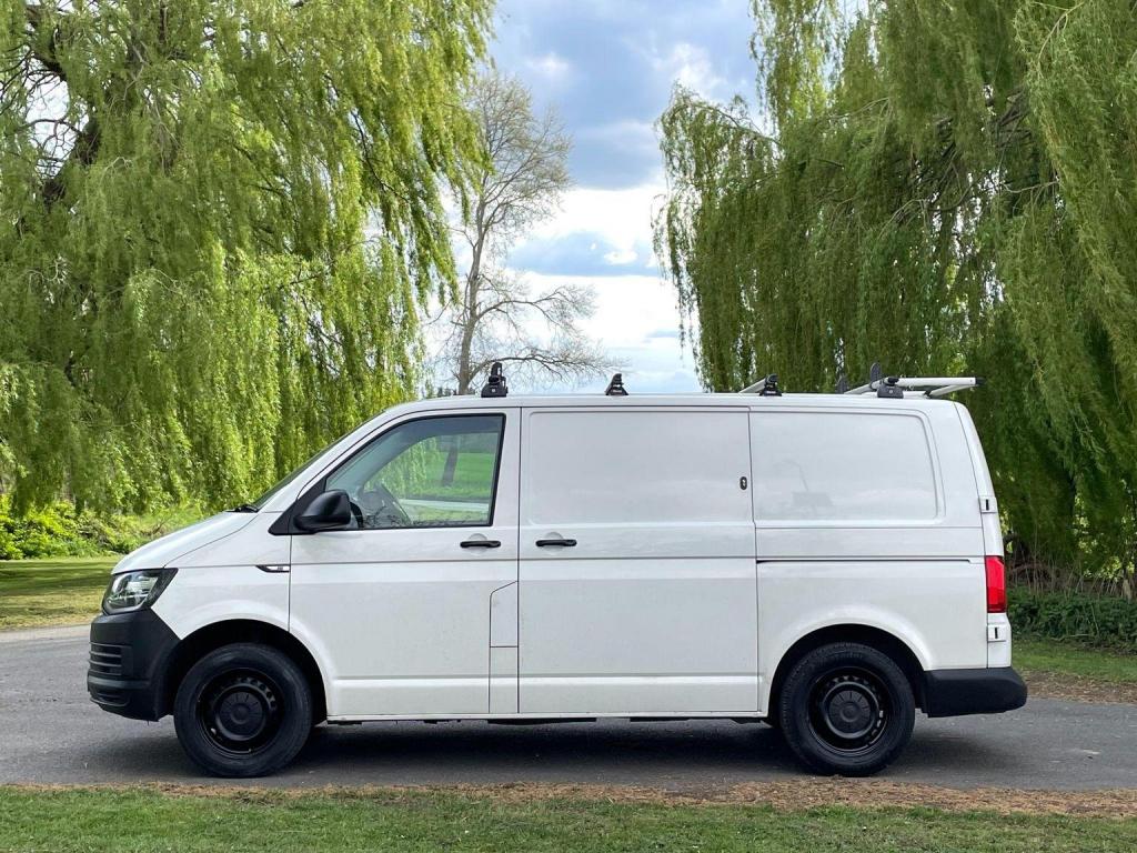 VOLKSWAGEN TRANSPORTER