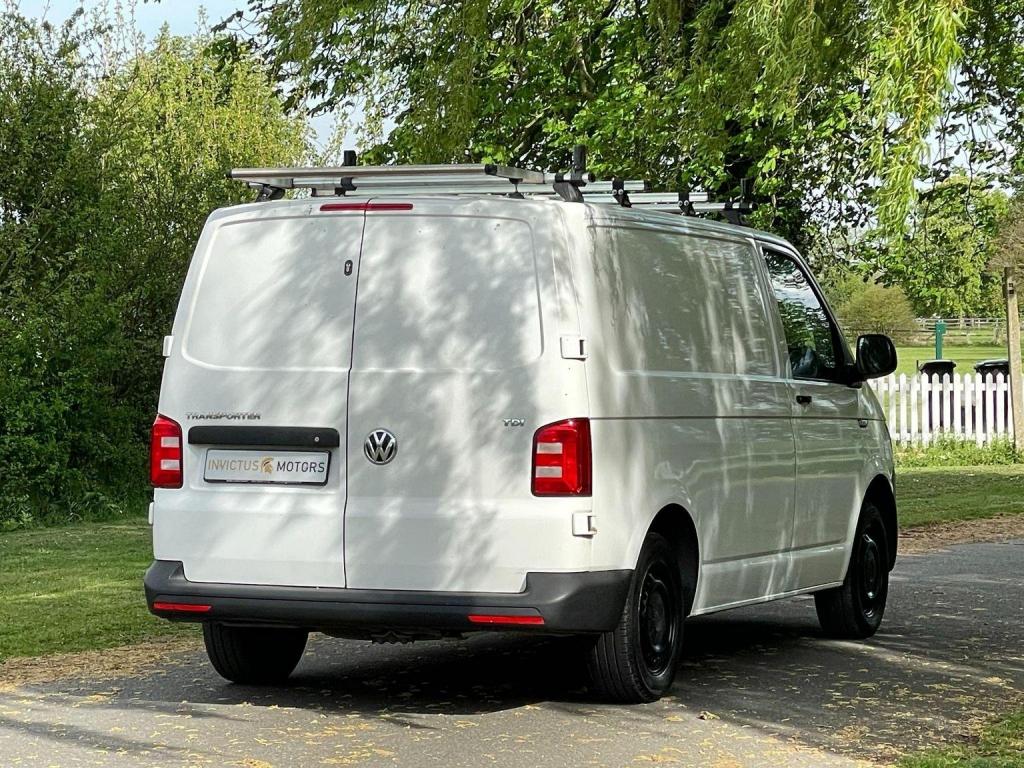 VOLKSWAGEN TRANSPORTER