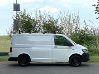 VOLKSWAGEN TRANSPORTER