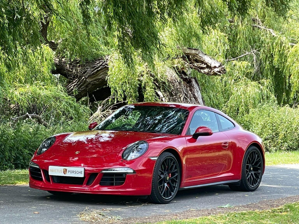 PORSCHE 911