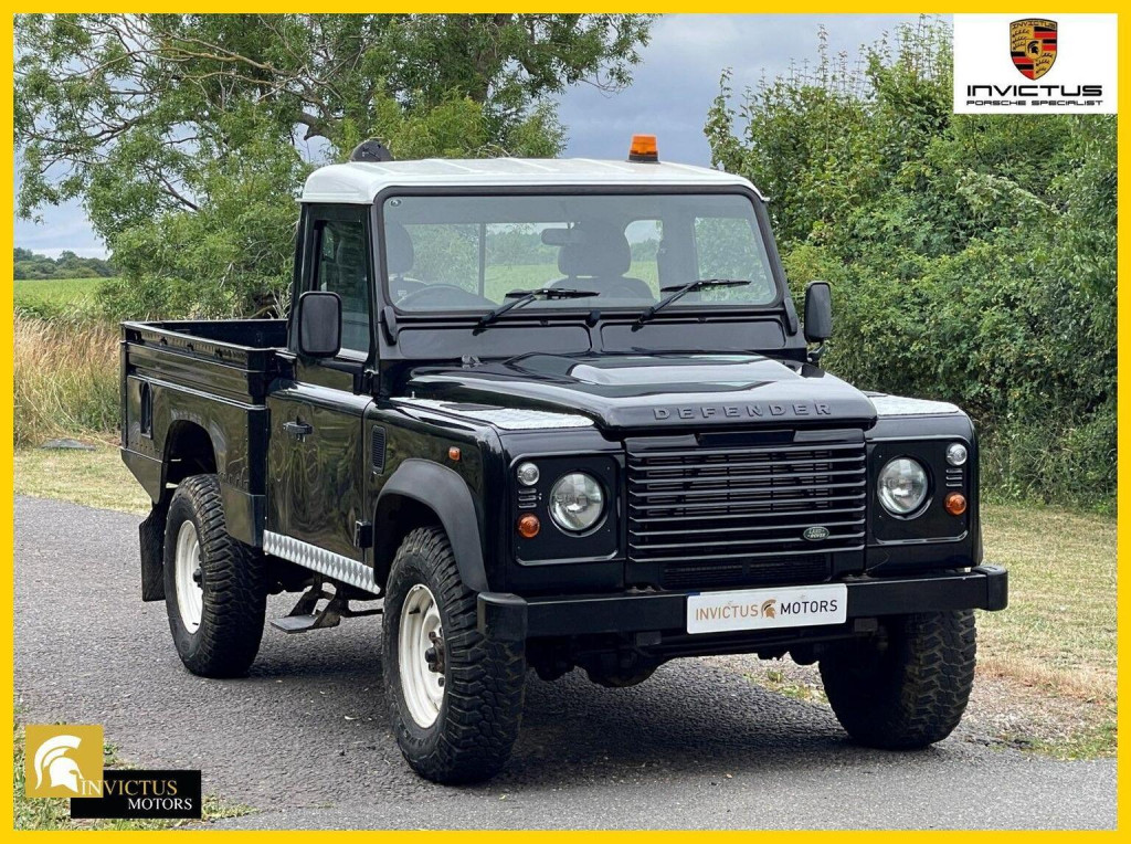 LAND ROVER DEFENDER 110