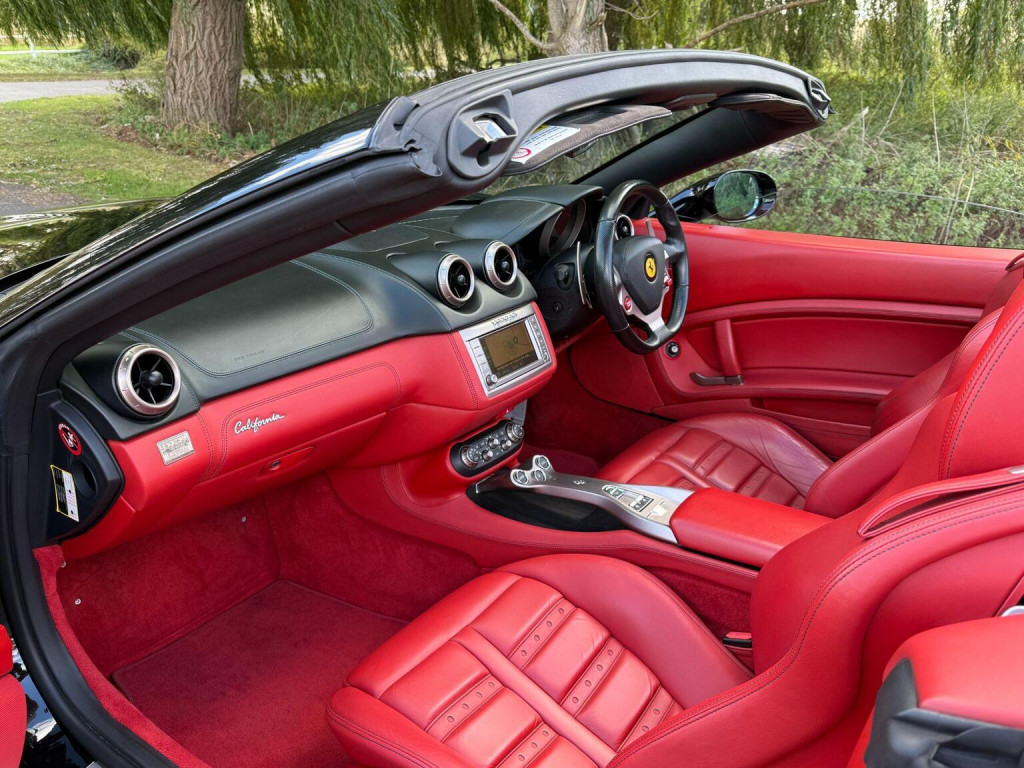 FERRARI CALIFORNIA
