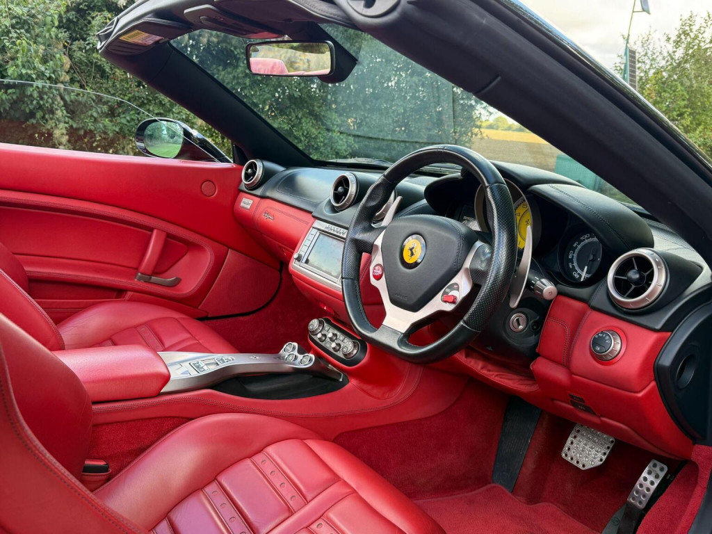 FERRARI CALIFORNIA