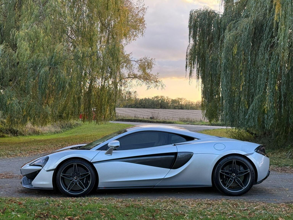 MCLAREN 570S