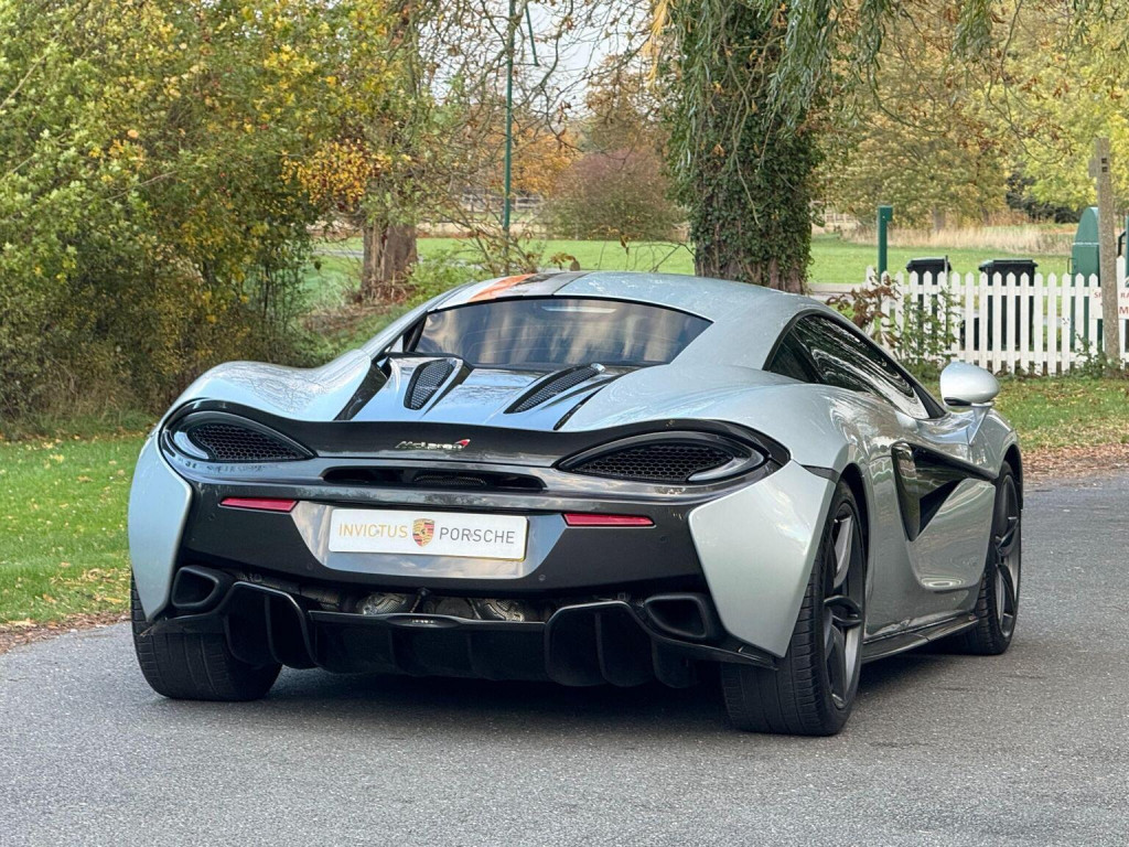 MCLAREN 570S