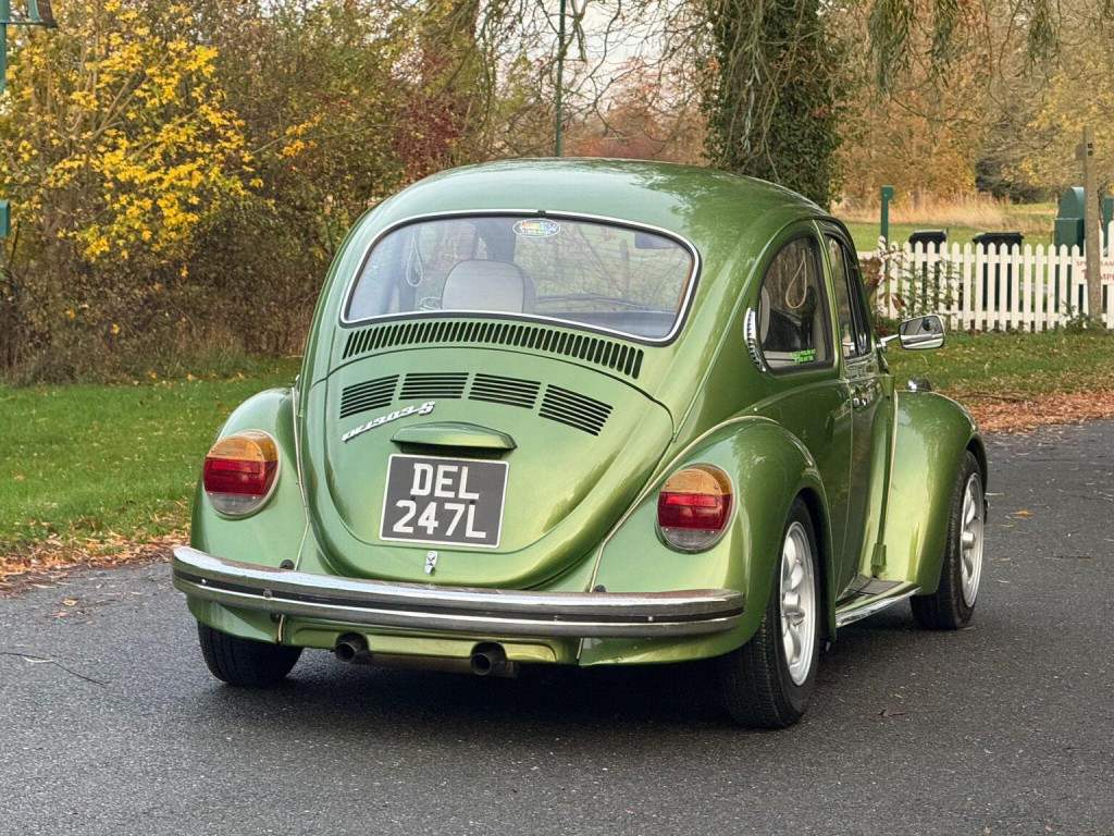 VOLKSWAGEN BEETLE