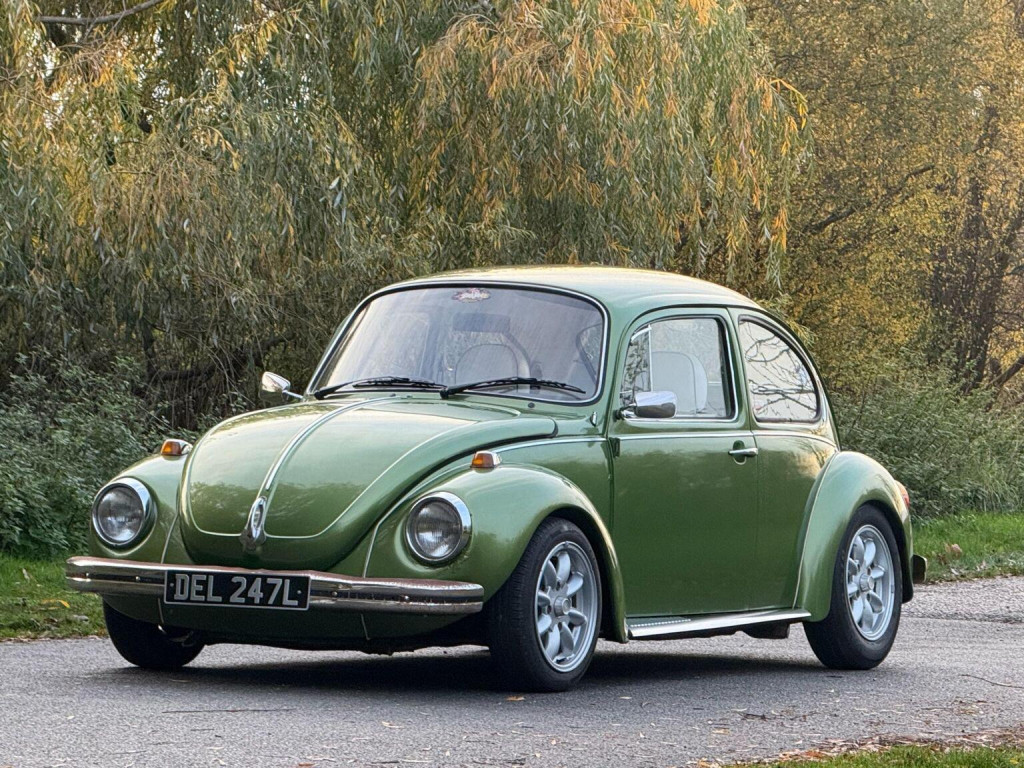 VOLKSWAGEN BEETLE
