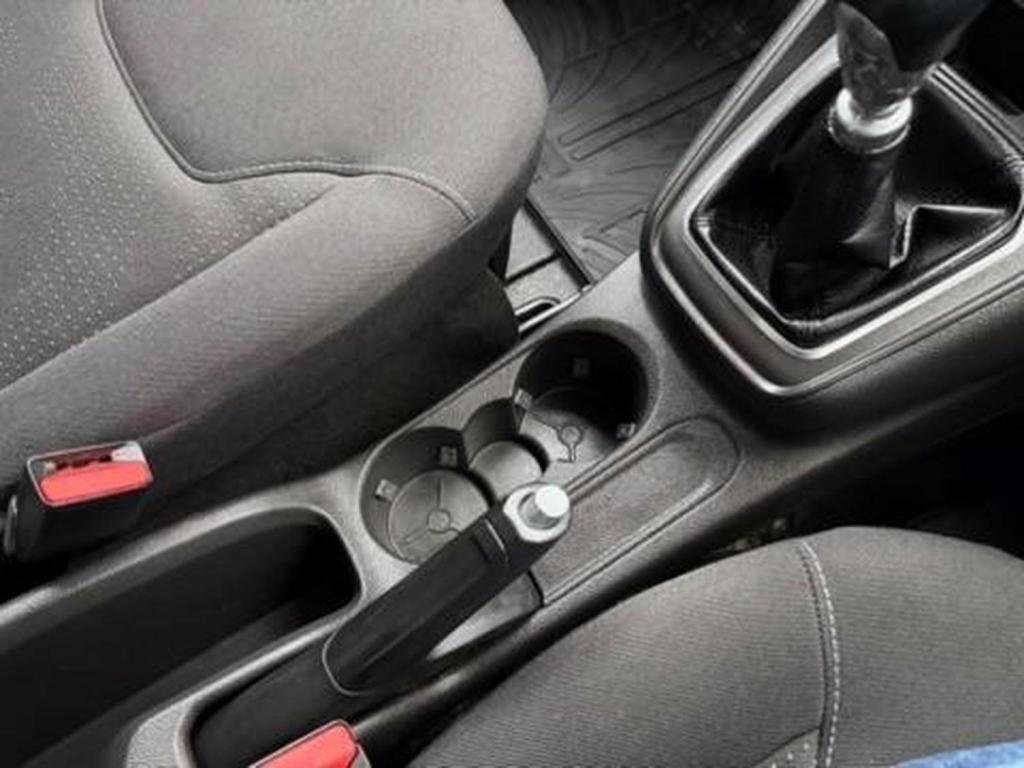 FORD TRANSIT COURIER