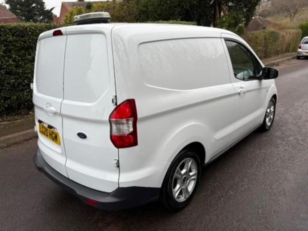 FORD TRANSIT COURIER