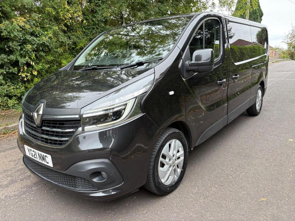 RENAULT TRAFIC