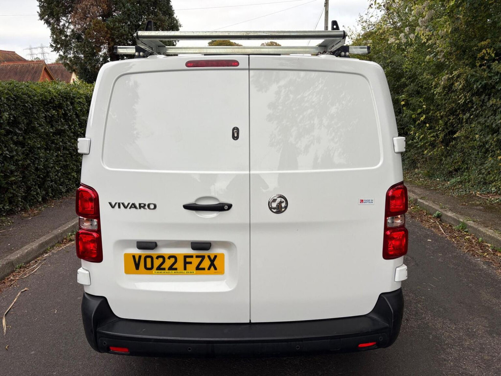 VAUXHALL VIVARO
