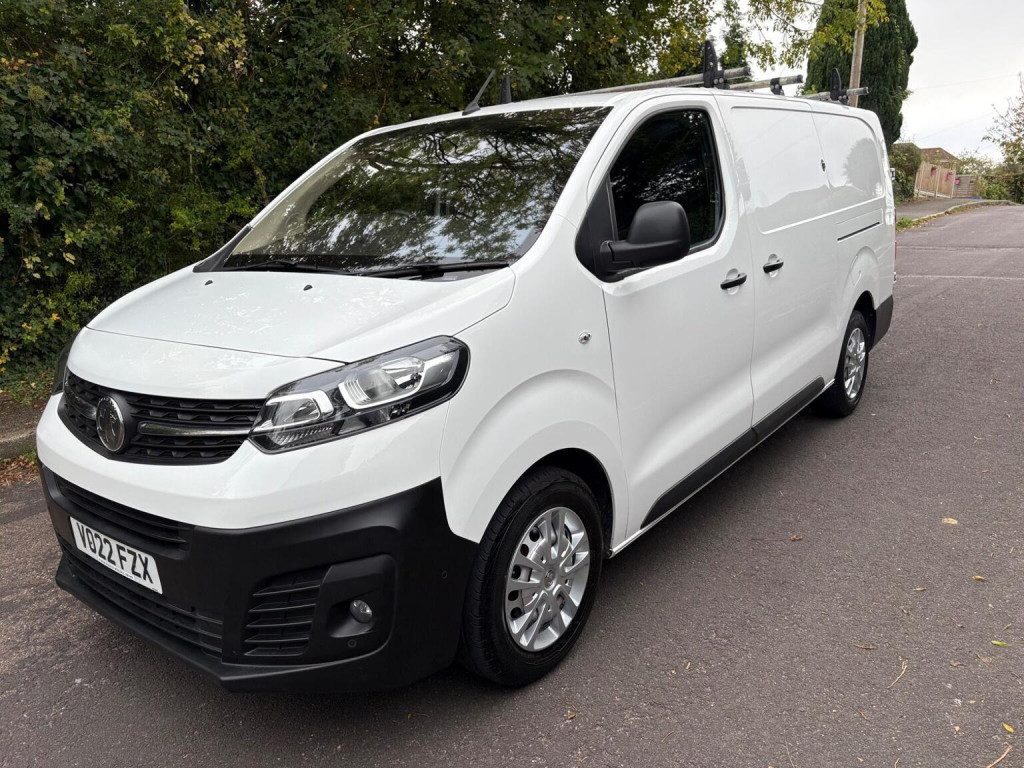 VAUXHALL VIVARO