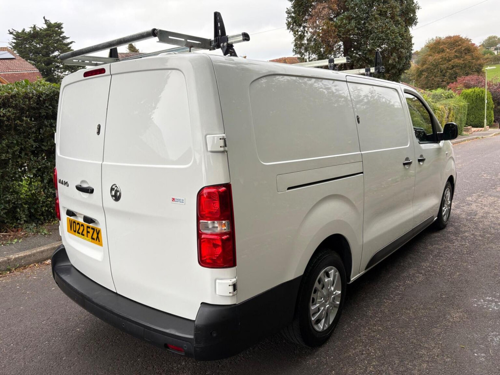VAUXHALL VIVARO