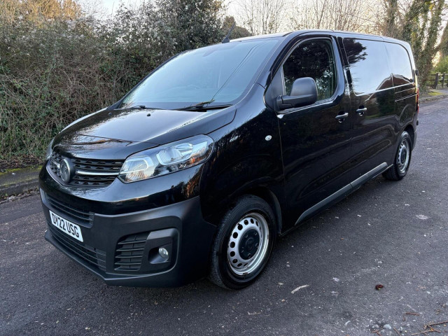 VAUXHALL VIVARO