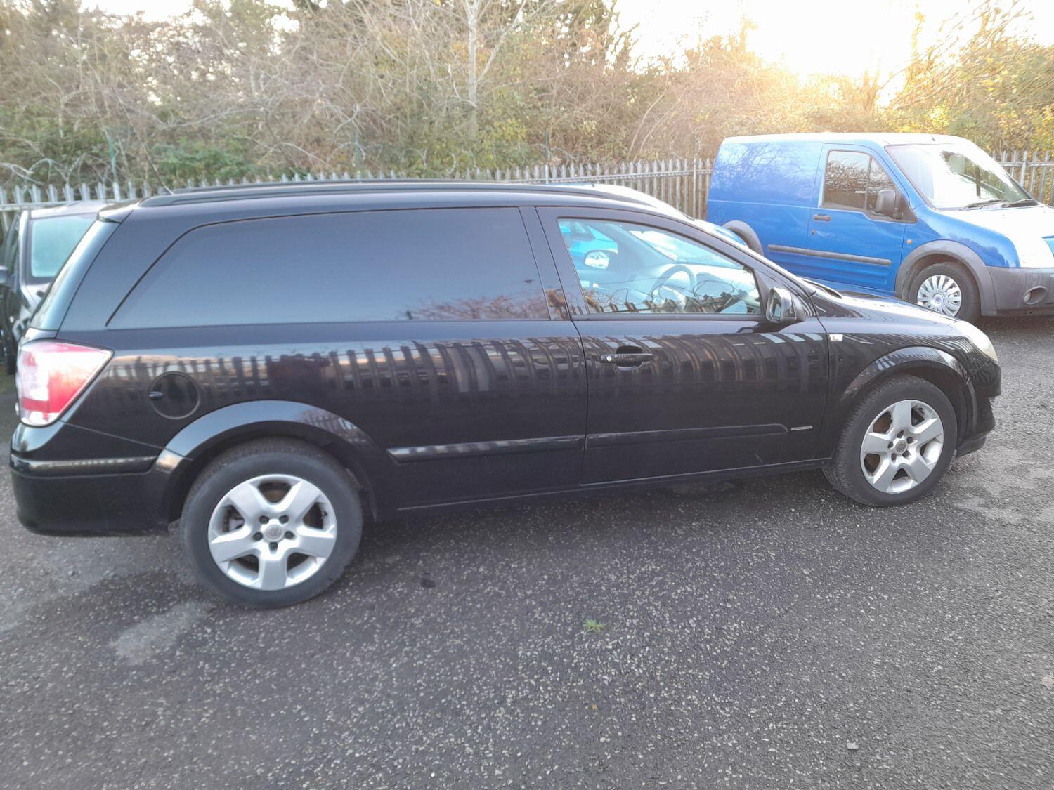 SOLD Used VAUXHALL ASTRA VAN 2007 Black in Wickford, Essex