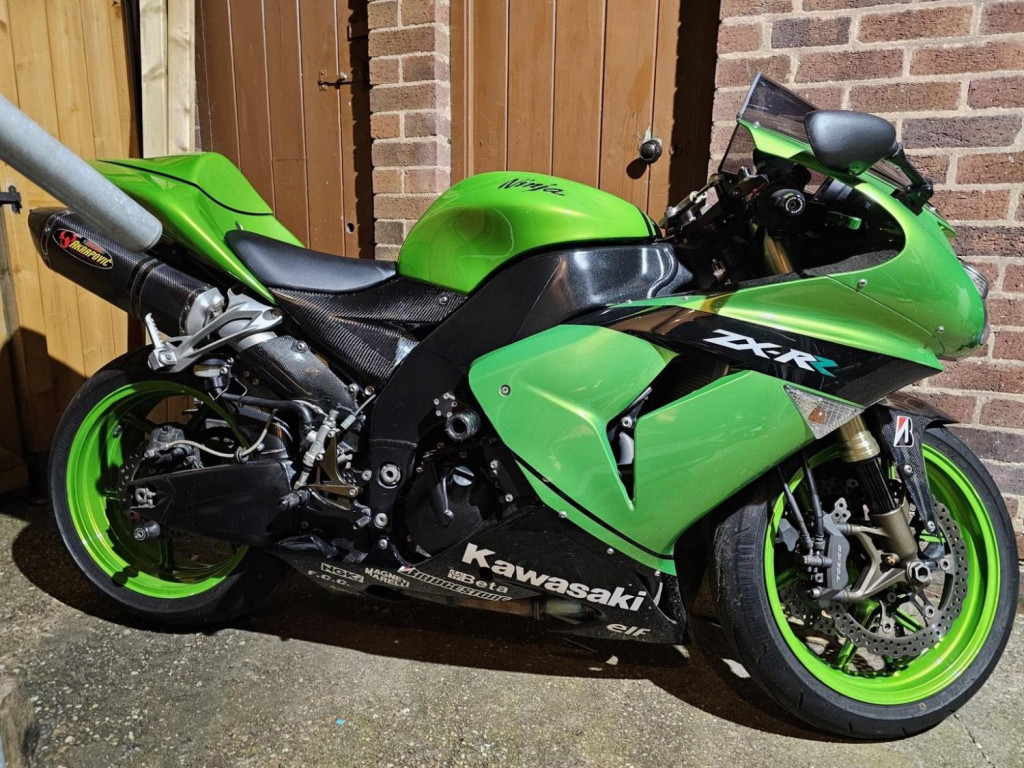 KAWASAKI NINJA ZX-10R