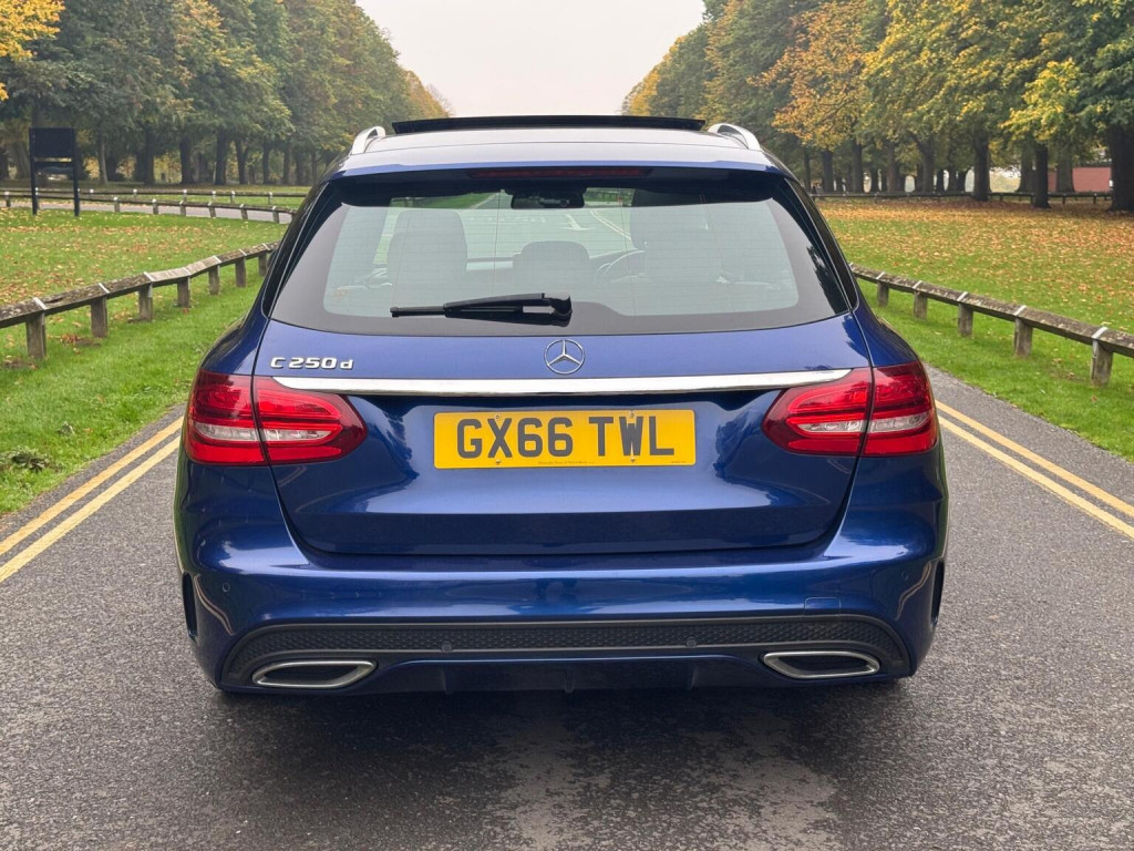 MERCEDES-BENZ C CLASS