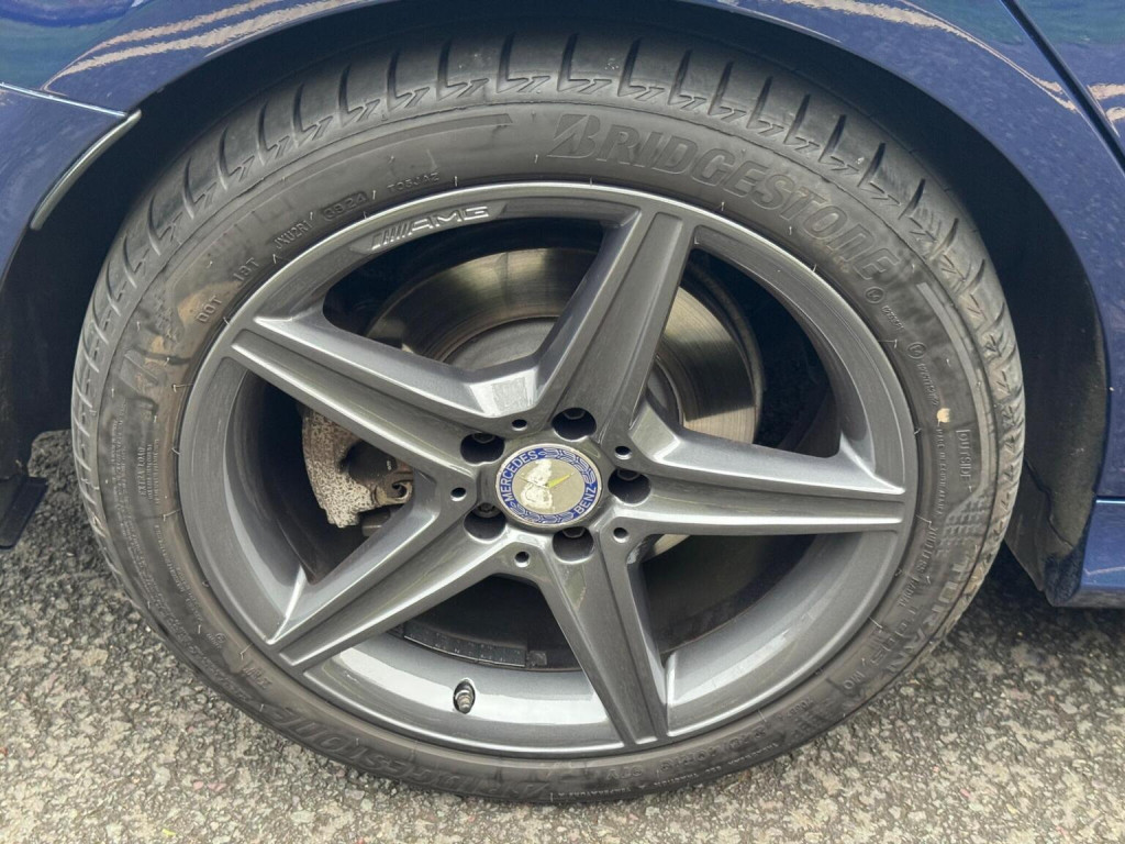 MERCEDES-BENZ C CLASS