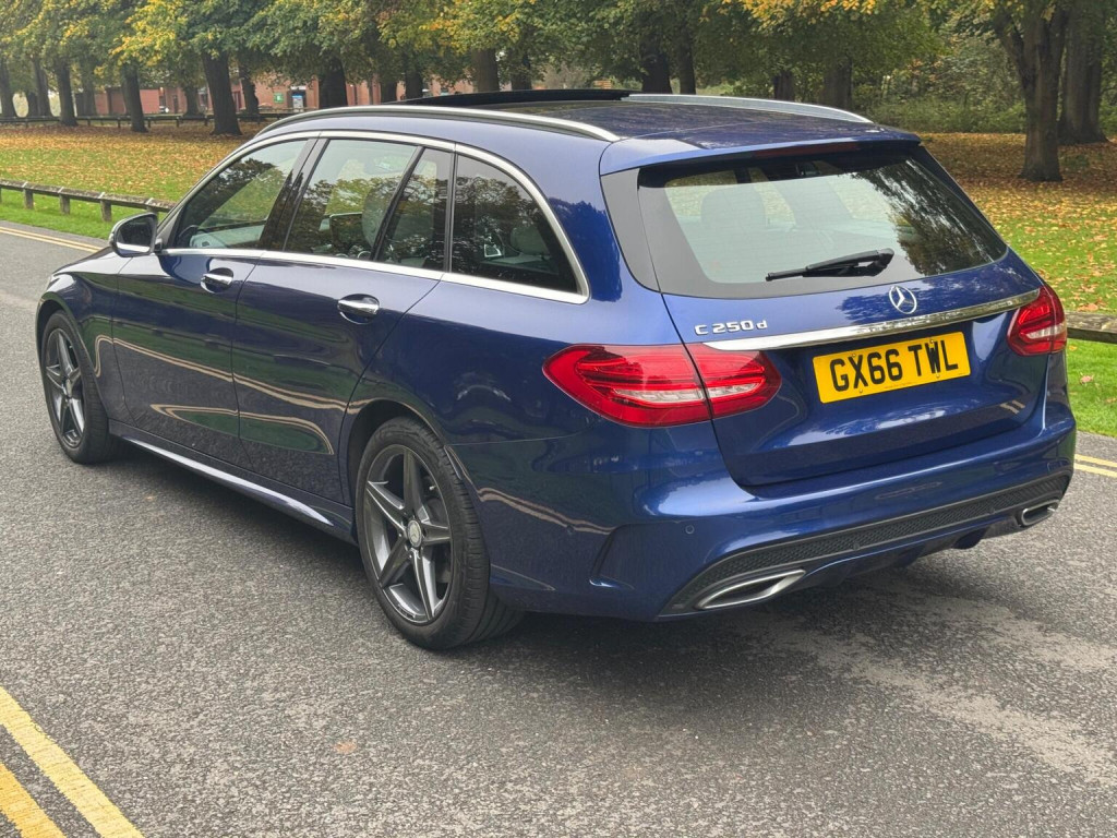 MERCEDES-BENZ C CLASS