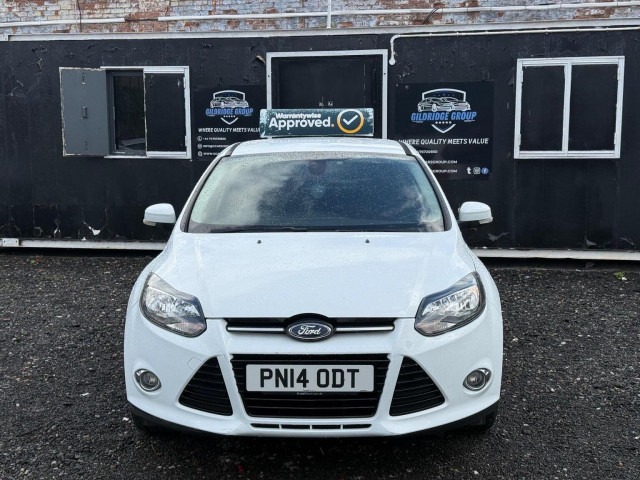 FORD FOCUS 1.0T EcoBoost Titanium Navigator Euro 5 (s/s) 5dr