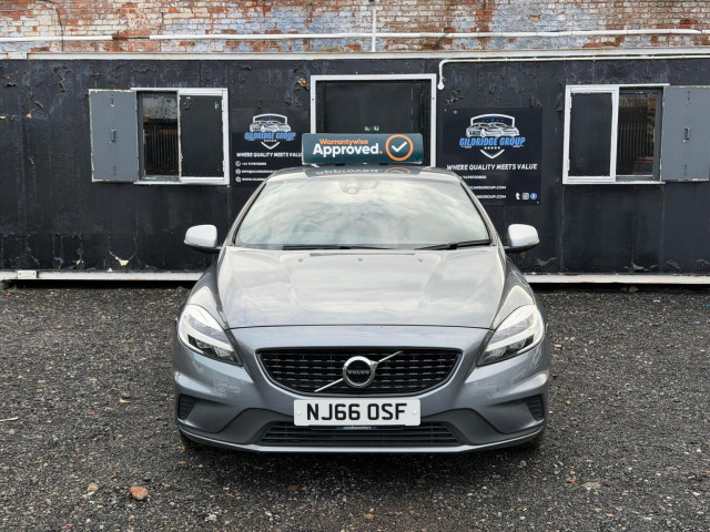 VOLVO V40 2.0 D2 R-Design Nav Plus Euro 6 (s/s) 5dr