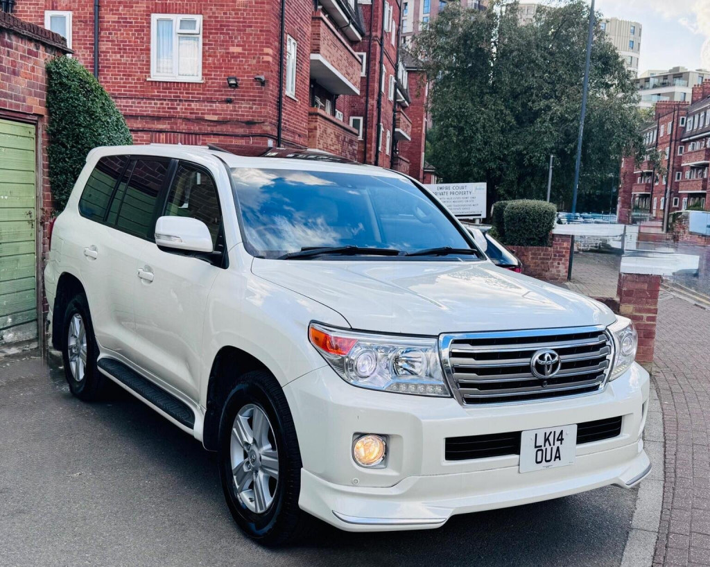 TOYOTA LAND CRUISER